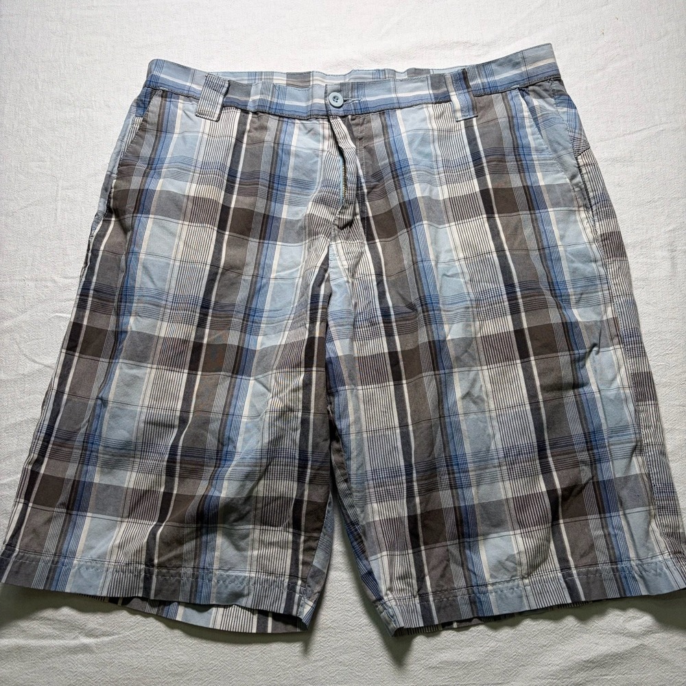 Burnside Men's Plaid Flat Front Chino Shorts Size 36 Black Gray‎